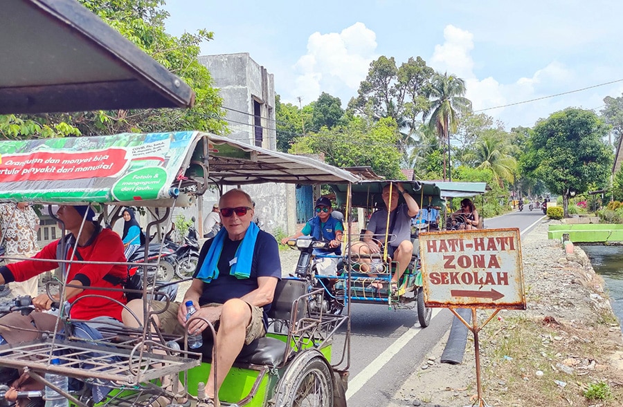 Tour Villages by Tuk-Tuk
